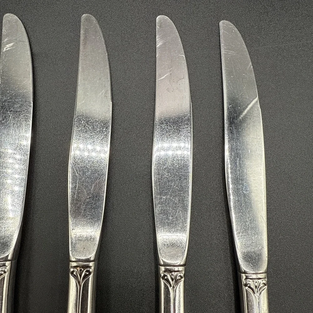 Oneida Chandelier Set of 6 Butter Knives Community Stainless Flatware Butter